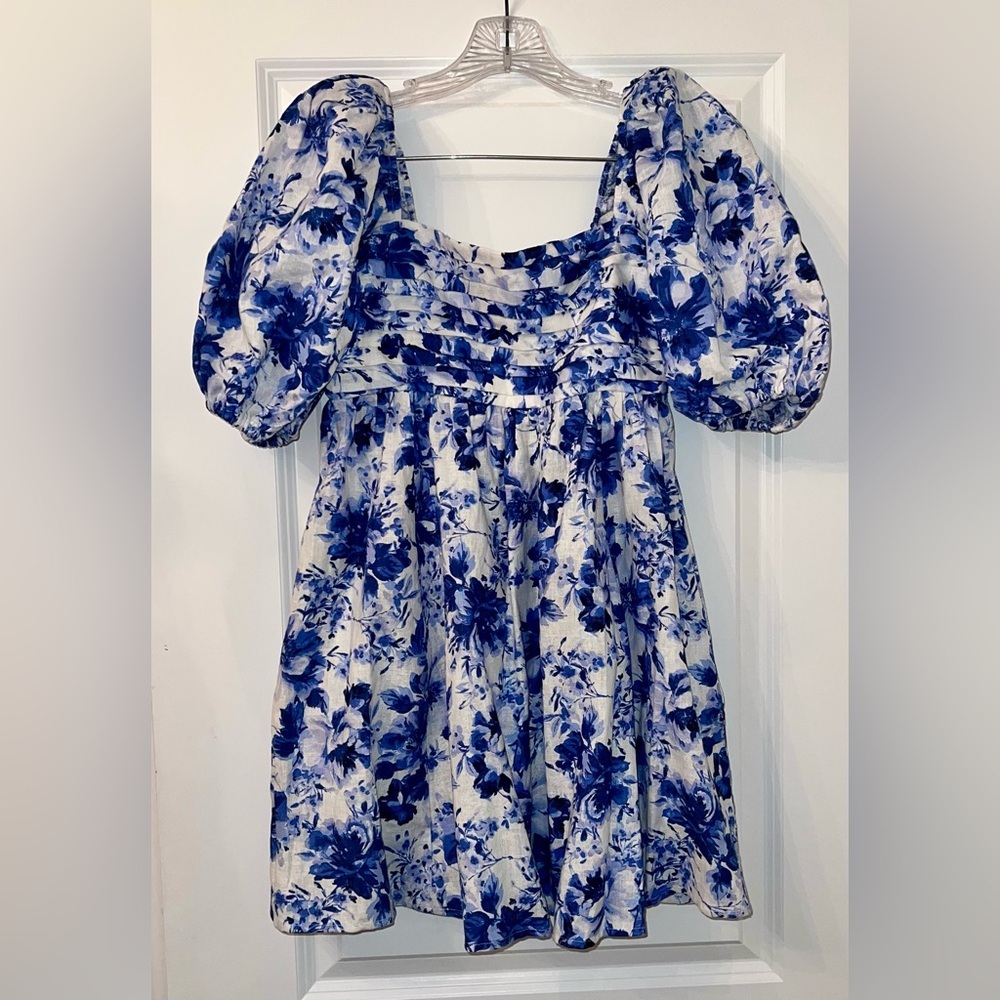 Abercrombie & Fitch White and Blue Floral Puff-Sleeve Mini Dress - Picture 2 of 4